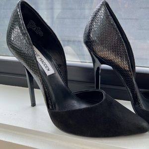 Steve Madden suede toe and snakeskin stiletto high heels black. Size 8.